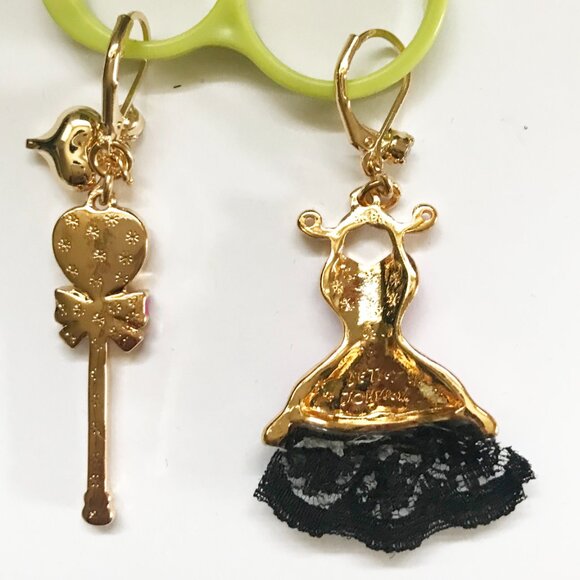 Betsey Johnson Dress And Magic Wand Crystal Asymmetric Earrings - Picture 2 of 2